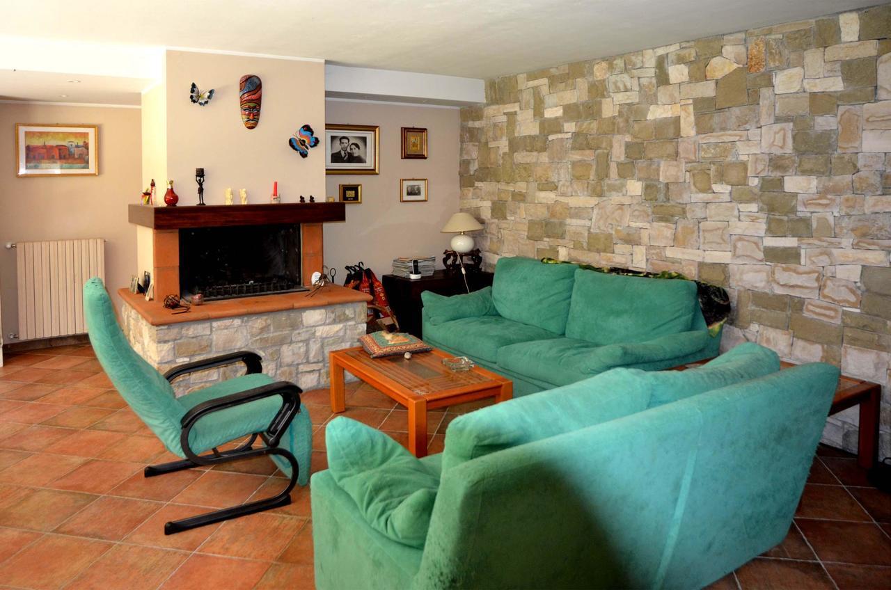 Bed and Breakfast La Folaga Gavirate Exterior foto