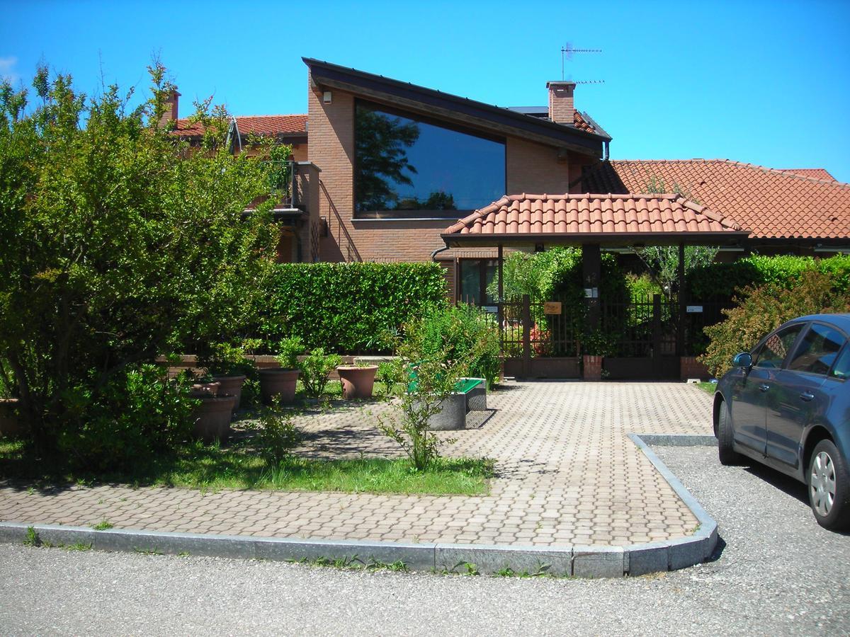 Bed and Breakfast La Folaga Gavirate Exterior foto
