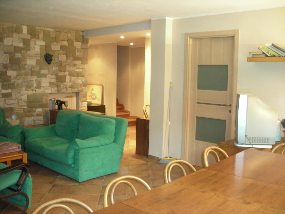 Bed and Breakfast La Folaga Gavirate Exterior foto