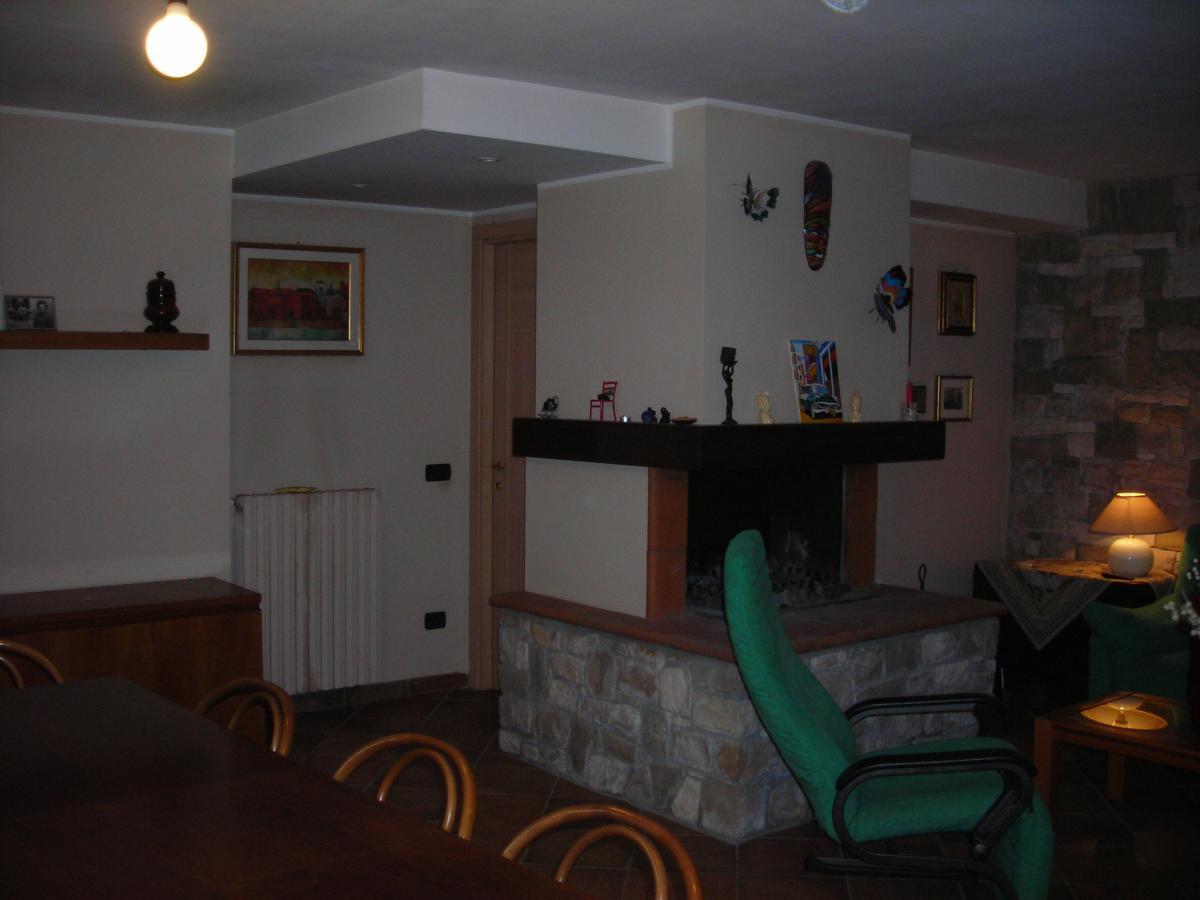Bed and Breakfast La Folaga Gavirate Exterior foto