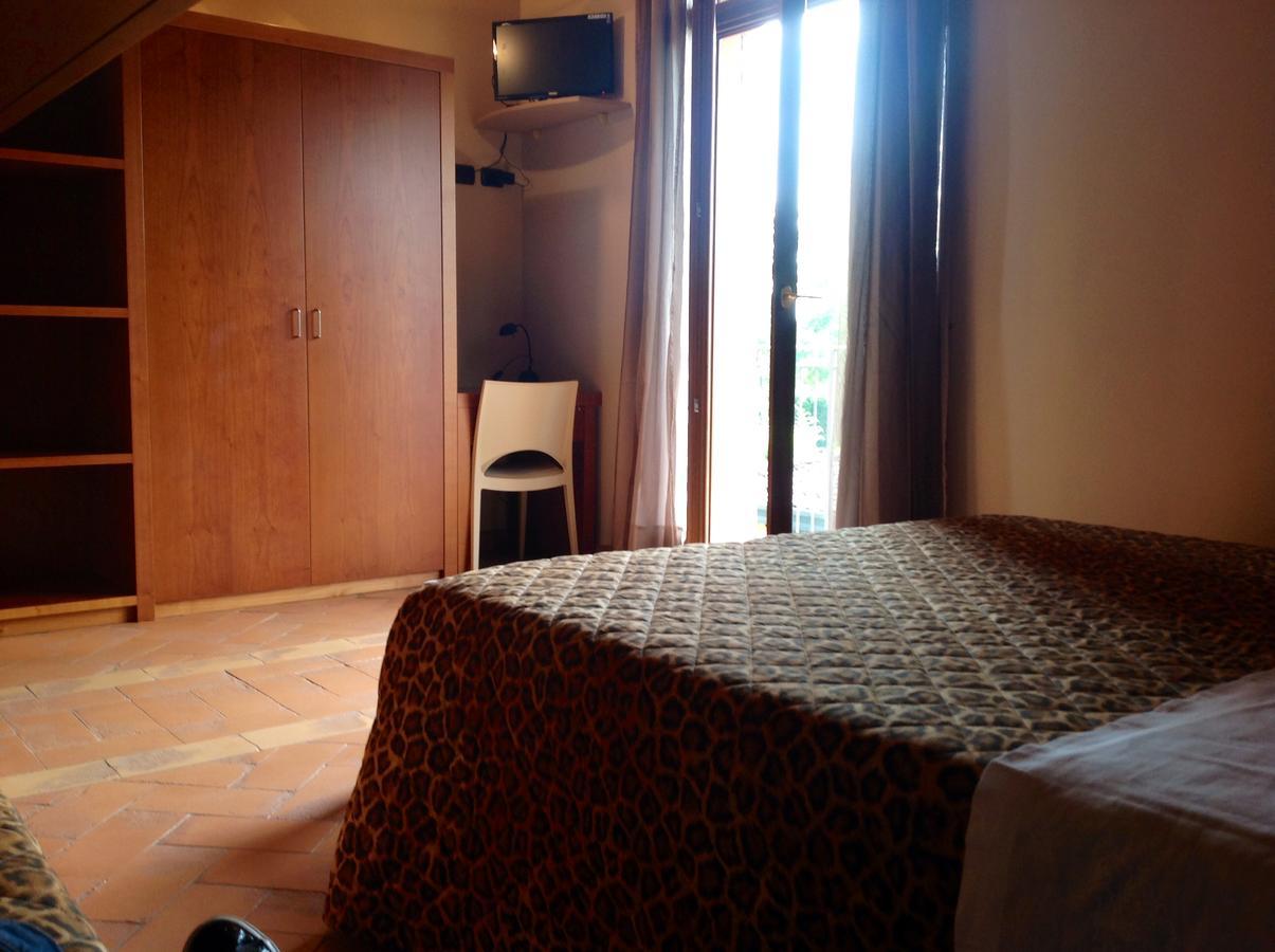 Bed and Breakfast La Folaga Gavirate Exterior foto
